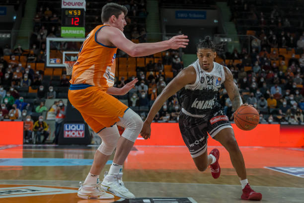 及关键时刻 及关键时刻