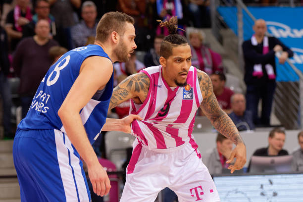 须面对的困 须面对的困