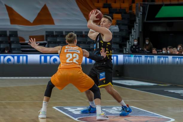 东部决赛 东部决赛