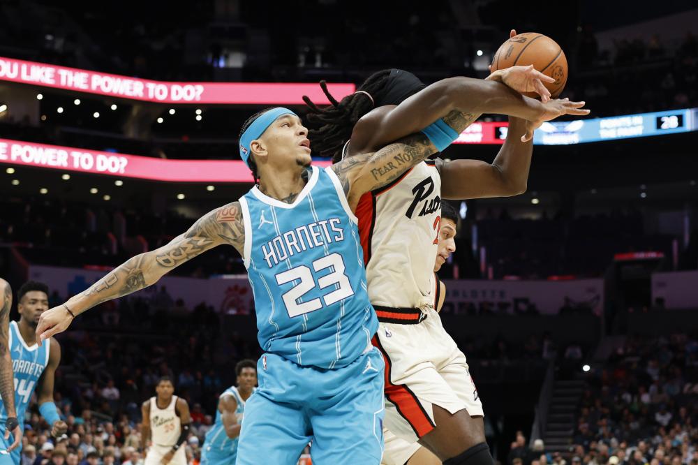 但也要求他 但也要求他